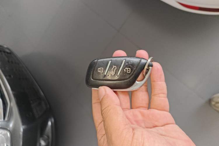 Used Roewe i5 2020 1.5L Manual 4G Connect Luxury Edition Vehicle Key