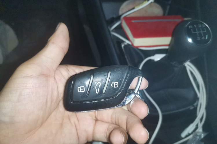 Used Roewe i5 2020 1.5L Manual 4G Connect Leehao Flagship Edition Vehicle Key