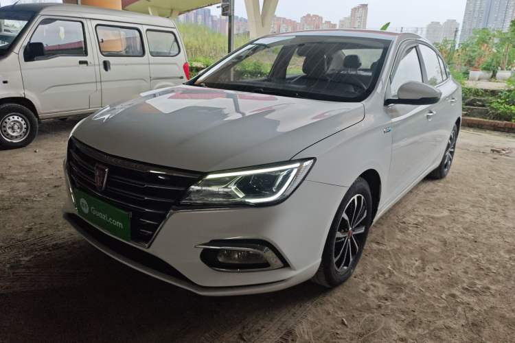Roewe i5 2020 1.5L Manual 4G Connect Leehao Flagship Edition مستعملة Guazi used car, China used car export, Used car for sale, Used cars, Cheapest cars for sale