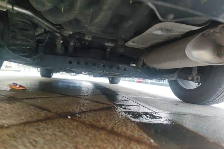 Used Roewe i5 2020 1.5L Automatic 4G Connect Luxury Flagship Edition Chassis Rear