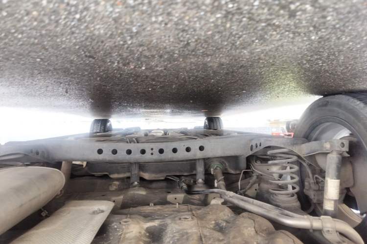 Used Roewe i5 2020 1.5L Automatic 4G Connect Luxury Flagship Edition Chassis Rear