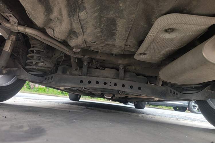 Used Roewe i5 2020 1.5L Automatic 4G Connect Luxury Flagship Edition Chassis Rear