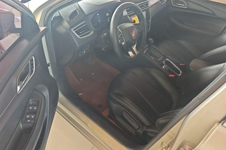 Used Roewe i5 2020 1.5L Automatic 4G Connect Luxury Flagship Edition Driver Seat