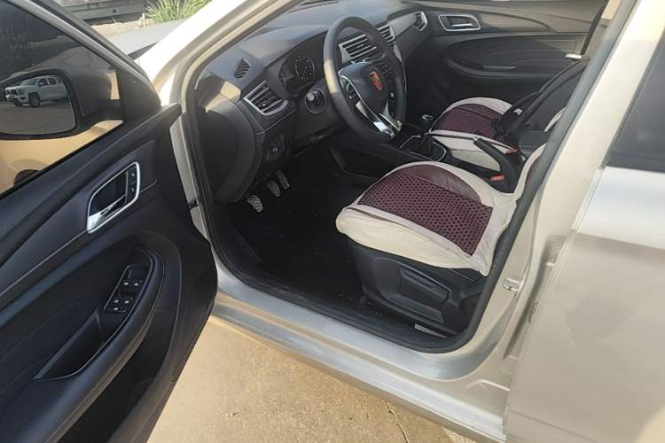 Used Roewe i5 2020 1.5L Manual 4G Connect Luxury Edition Driver Seat