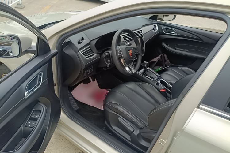 Used Roewe i5 2020 1.5L Automatic 4G Connect Luxury Flagship Edition Driver Seat