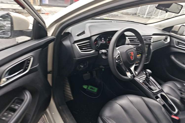 Used Roewe i5 2020 1.5L Automatic 4G Connected Linghao Edition Driver Seat