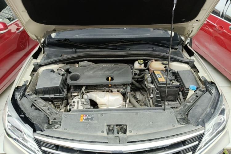 Used Roewe i5 2020 1.5L Automatic 4G Connect Luxury Flagship Edition Engine Bay