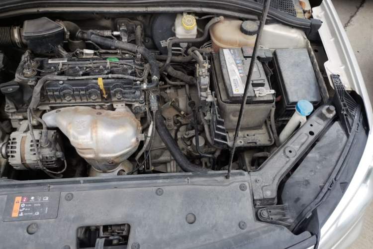Used Roewe i5 2020 1.5L Automatic 4G Connected Linghao Edition Engine Bay Left