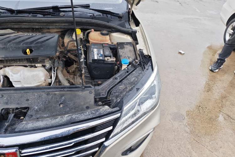Used Roewe i5 2020 1.5L Manual 4G Connect Leehao Flagship Edition Engine Bay Left