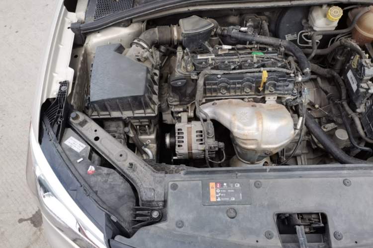 Used Roewe i5 2020 1.5L Automatic 4G Connected Linghao Edition Engine Bay Right
