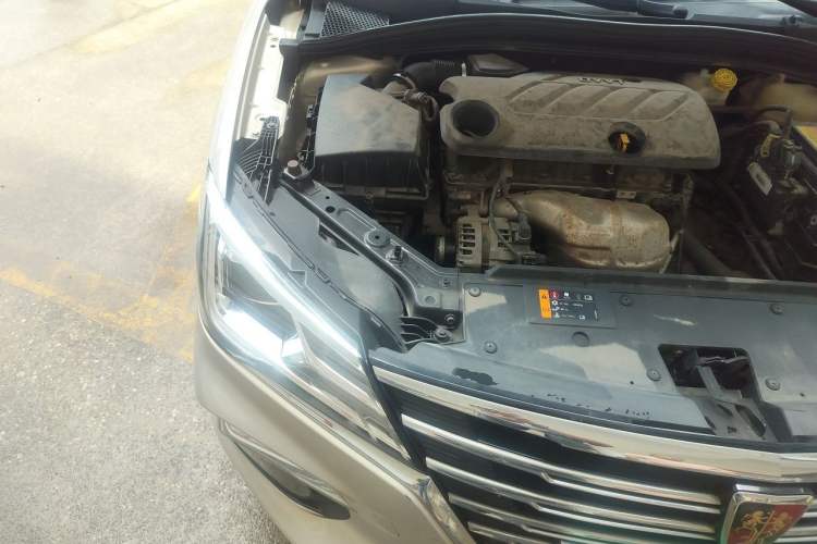 Used Roewe i5 2020 1.5L Automatic 4G Connect Luxury Flagship Edition Engine Bay Right