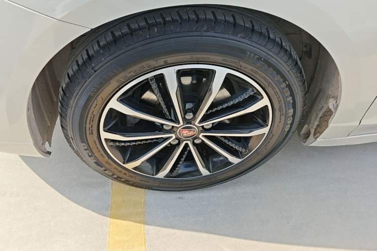 Used Roewe i5 2020 1.5L Manual 4G Connect Leehao Flagship Edition Exterior 1