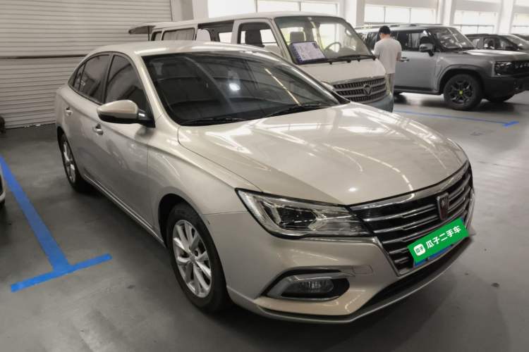 Used Roewe i5 2020 1.5L Manual 4G Connect Luxury Edition Exterior 1