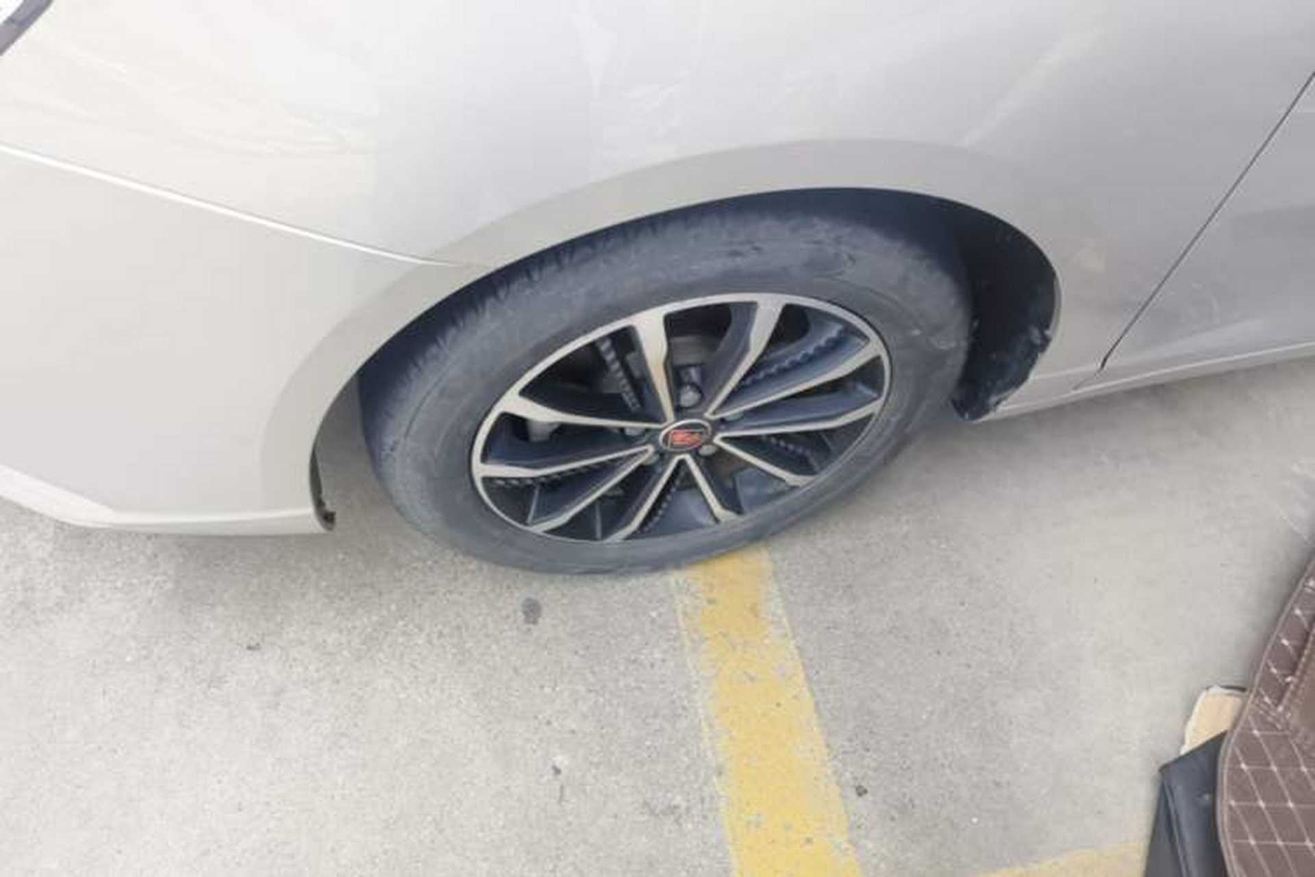 Used Roewe i5 2020 1.5L Automatic 4G Connect Luxury Flagship Edition Exterior 4