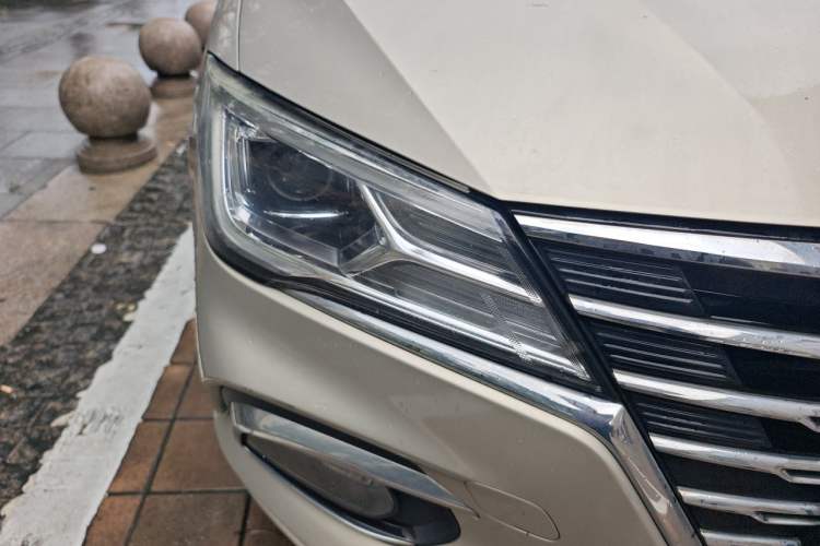 Used Roewe i5 2020 1.5L Automatic 4G Connect Luxury Flagship Edition Exterior 6