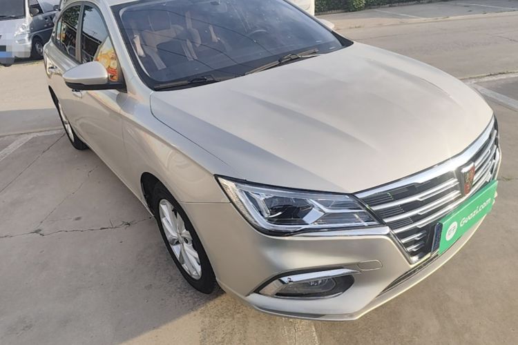Used Roewe i5 2020 1.5L Manual 4G Connect Luxury Edition Front Right 45 Deg