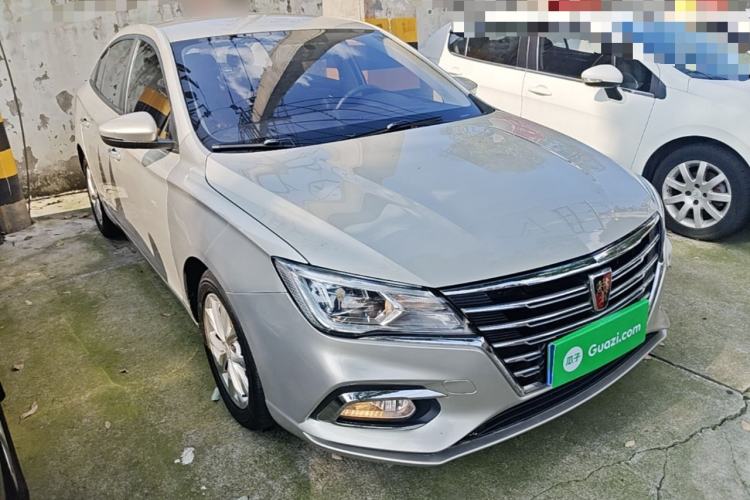 Used Roewe i5 2020 1.5L Manual 4G Connect Luxury Edition Front Right 45 Deg