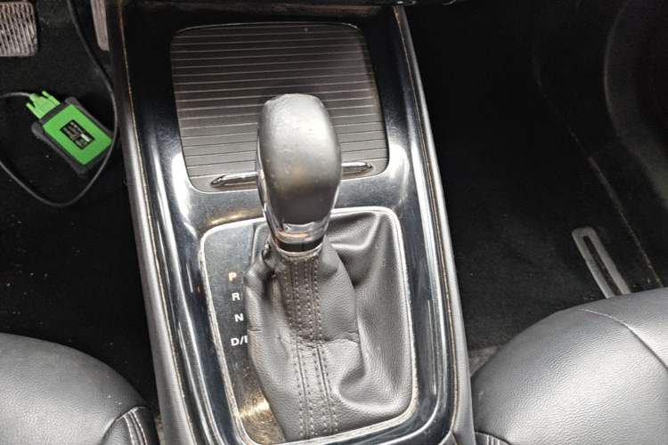 Used Roewe i5 2020 1.5L Automatic 4G Connected Linghao Edition Gear Lever