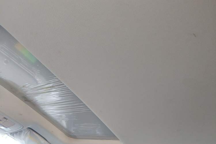 Used Roewe i5 2020 1.5L Automatic 4G Connect Luxury Flagship Edition Headliner