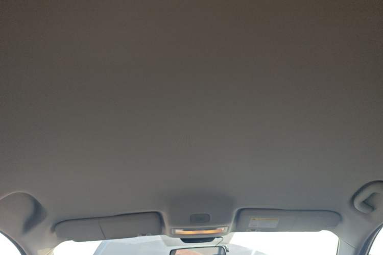 Used Roewe i5 2020 1.5L Manual 4G Connect Luxury Edition Headliner