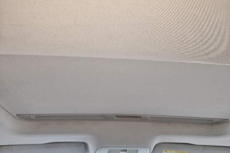 Used Roewe i5 2020 1.5L Automatic 4G Connected Linghao Edition Headliner