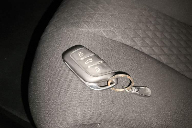 Used Roewe i5 2020 1.5L Manual 4G Connect Luxury Edition Interior 1