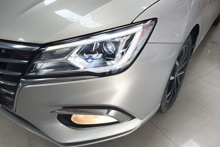 Used Roewe i5 2020 1.5L Automatic 4G Connect Luxury Flagship Edition Left Front Headlight