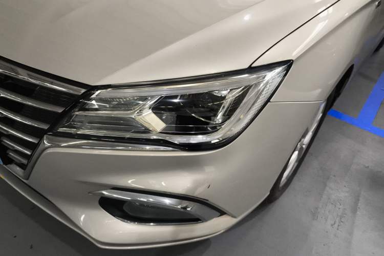 Used Roewe i5 2020 1.5L Manual 4G Connect Luxury Edition Left Front Headlight