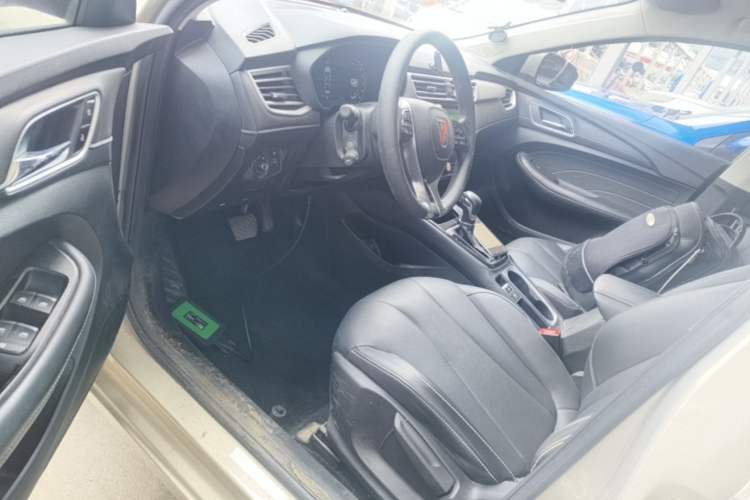 Used Roewe i5 2020 1.5L Automatic 4G Connect Luxury Flagship Edition Left Front Seat