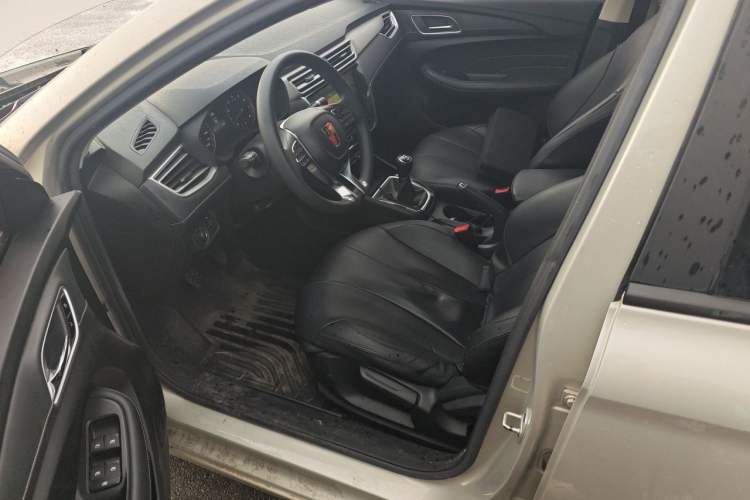 Used Roewe i5 2020 1.5L Manual 4G Connect Luxury Edition Left Front Seat