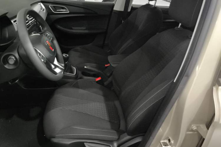 Used Roewe i5 2020 1.5L Manual 4G Connect Luxury Edition Left Front Seat