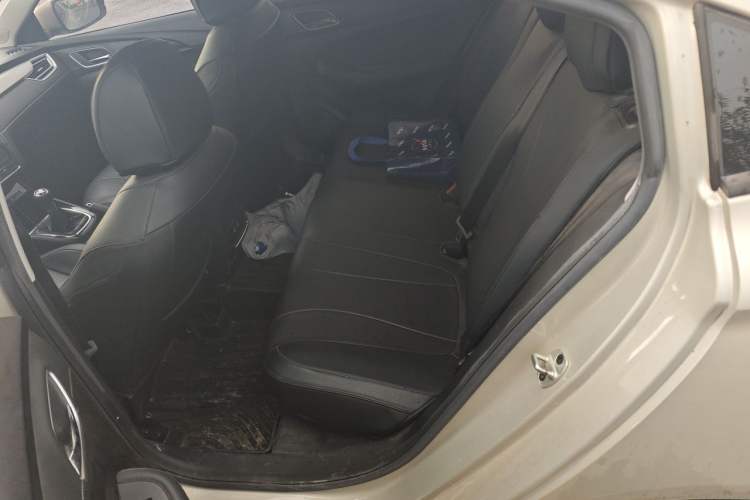 Used Roewe i5 2020 1.5L Manual 4G Connect Luxury Edition Left Rear Seat
