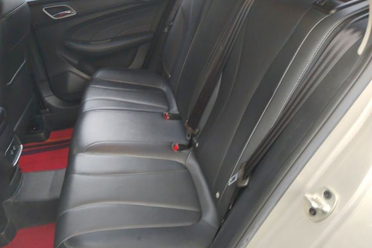 Used Roewe i5  Left Rear Seat