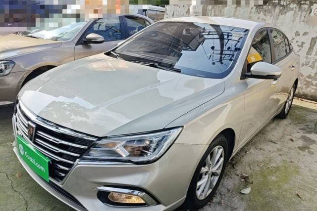 Używany Roewe i5 2020 1.5L Manual 4G Connect Luxury Edition