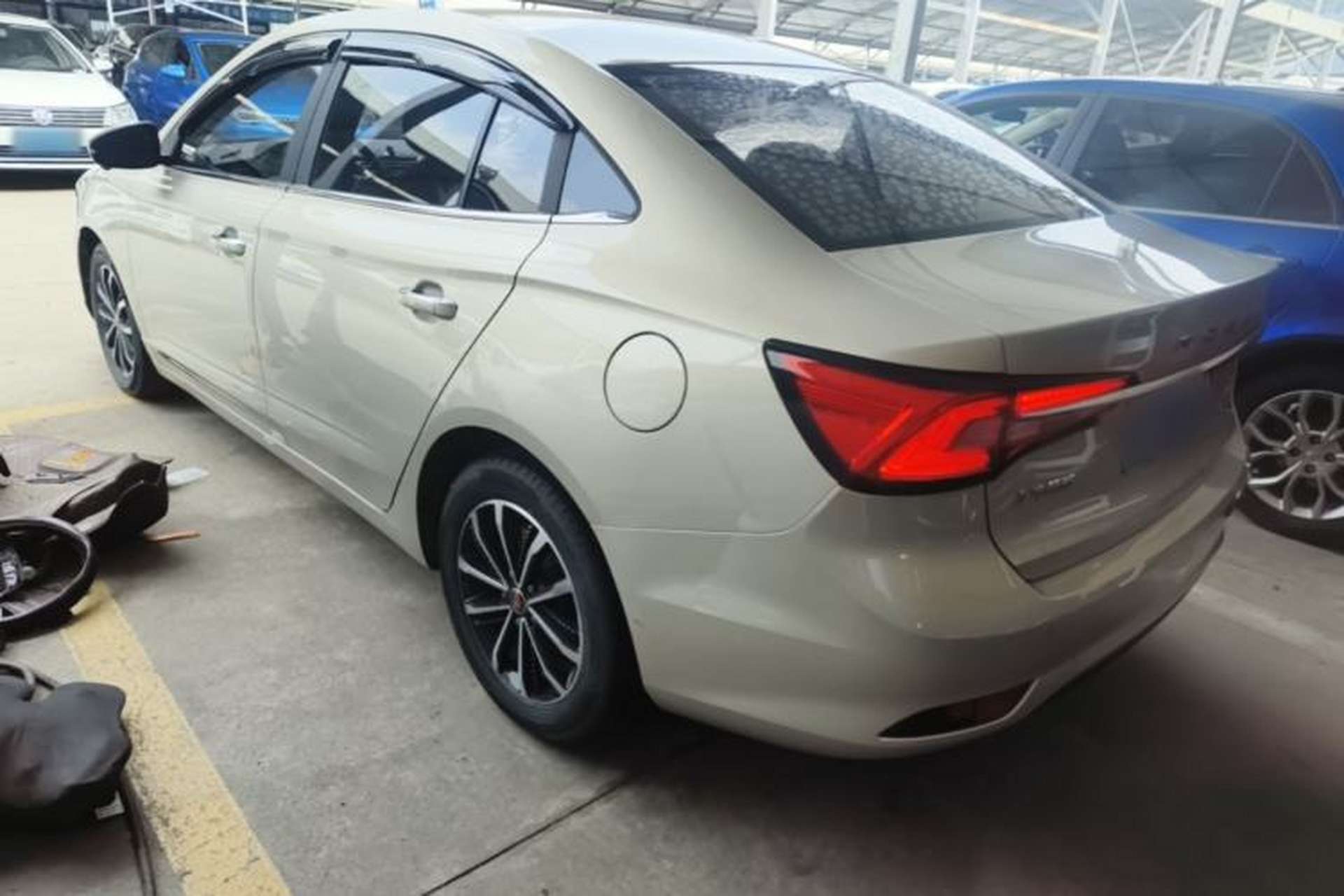 Used Roewe i5 2020 1.5L Automatic 4G Connect Luxury Flagship Edition Rear Left 45 Deg