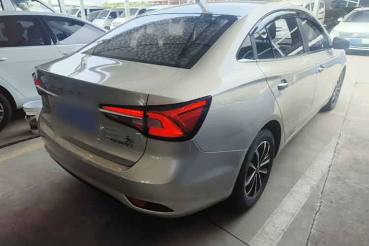 Used Roewe i5 2020 1.5L Automatic 4G Connect Luxury Flagship Edition Rear Right 45 Deg