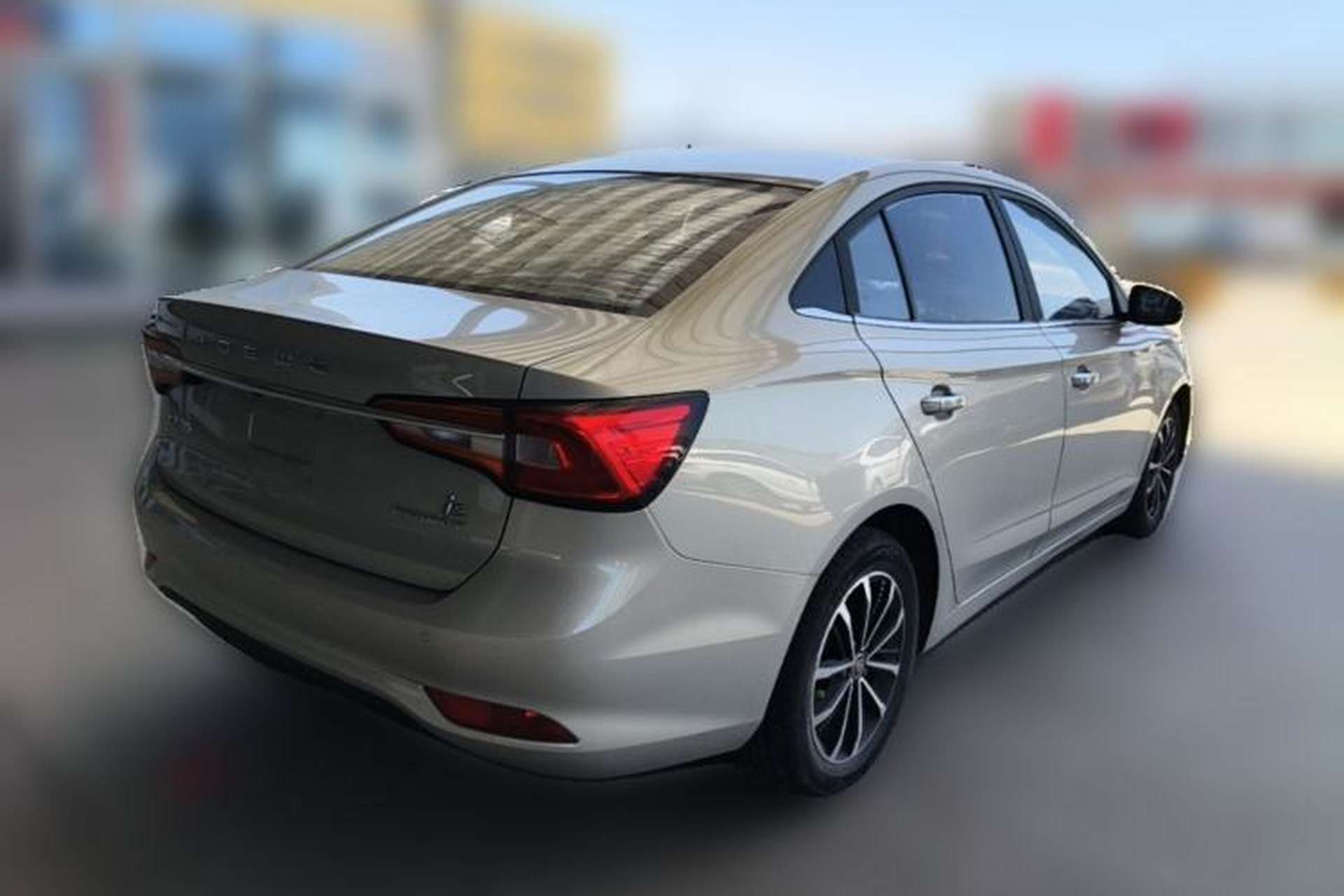 Used Roewe i5 2020 1.5L Manual 4G Connect Leehao Flagship Edition Rear Right 45 Deg