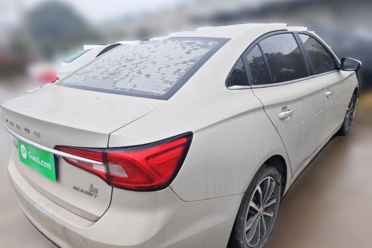 Used Roewe i5 2020 1.5L Manual 4G Connect Leehao Flagship Edition Rear Right 45 Deg