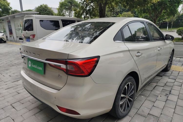 Used Roewe i5 2020 1.5L Automatic 4G Connect Luxury Flagship Edition Rear Right 45 Deg