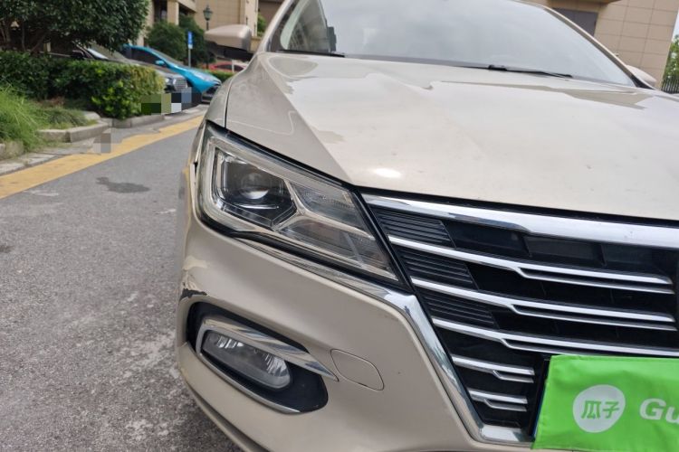 Used Roewe i5 2020 1.5L Automatic 4G Connect Luxury Flagship Edition Right Front Headlight