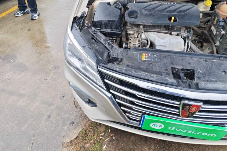 Used Roewe i5 2020 1.5L Manual 4G Connect Leehao Flagship Edition Right Front Headlight