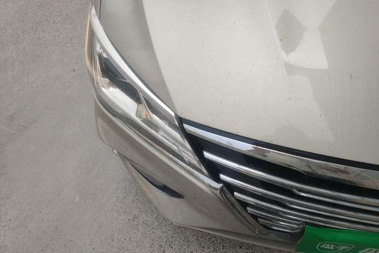 Used Roewe i5 2020 1.5L Automatic 4G Connect Luxury Flagship Edition Right Front Headlight