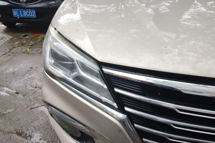 Used Roewe i5  Right Front Headlight