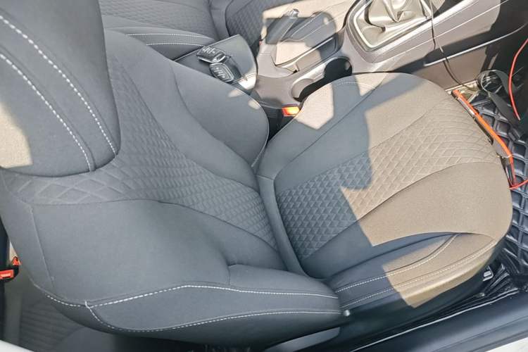 Used Roewe i5 2020 1.5L Manual 4G Connect Luxury Edition Right Front Seat