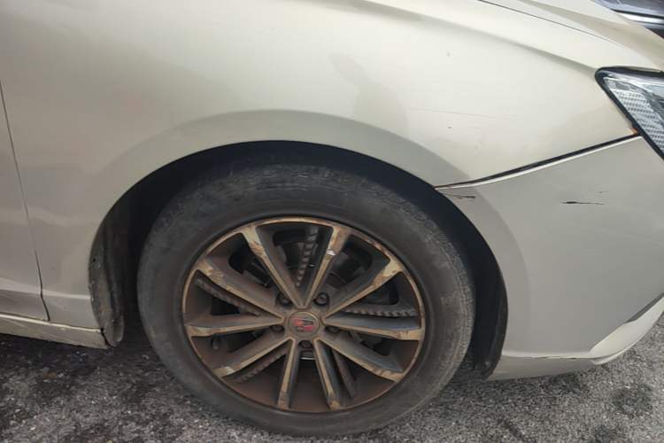Used Roewe i5 2020 1.5L Automatic 4G Connect Luxury Flagship Edition Right Front Wheel Hub