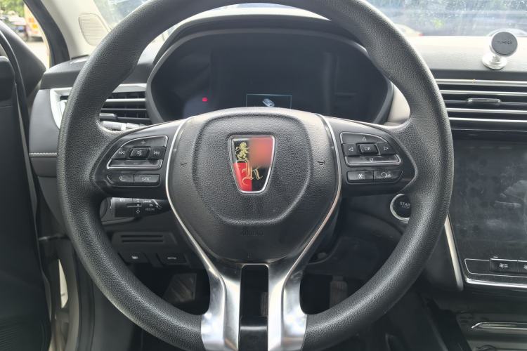 Used Roewe i5 2020 1.5L Automatic 4G Connect Luxury Flagship Edition Steering Wheel