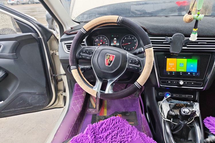 Used Roewe i5 2020 1.5L Manual 4G Connect Leehao Flagship Edition Steering Wheel