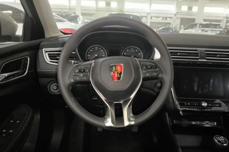 Used Roewe i5 2020 1.5L Manual 4G Connect Luxury Edition Steering Wheel
