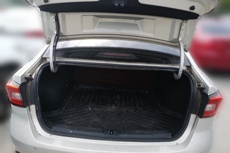 Used Roewe i5 2020 1.5L Automatic 4G Connected Linghao Edition Trunk
