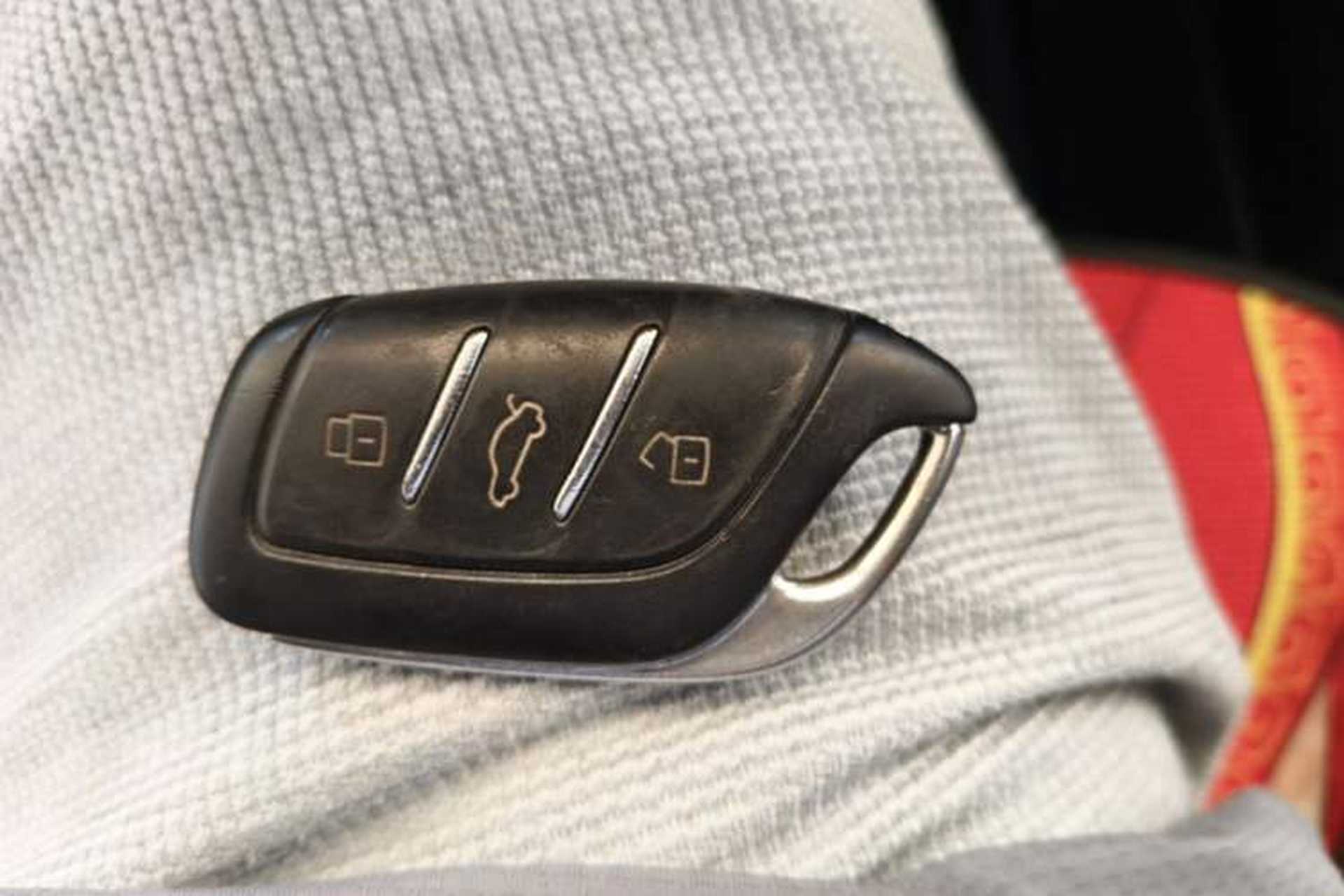 Used Roewe i5 2020 1.5L Manual 4G Connect Leehao Flagship Edition Vehicle Key